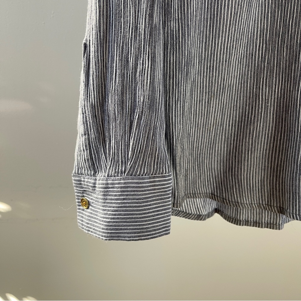 Michael Kors Button Down Shirt Size M - Picture 8 of 8